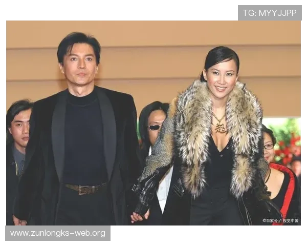 尊龙的个人背景、教育经历及事业发展，满足用户对明星详细资料的需求